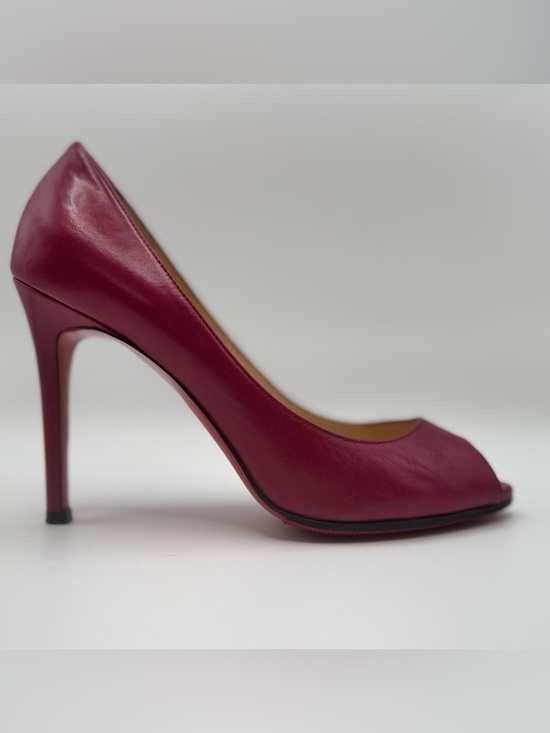 Christian Louboutin Shoes - Christian Louboutin Very Privé 100 Peep-Toe Pump | Berry Leather | Size 37.5